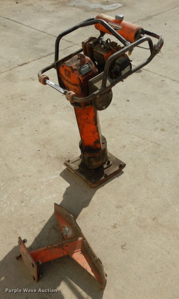 image for item JK9772 Multiquip 60L  plate compactor