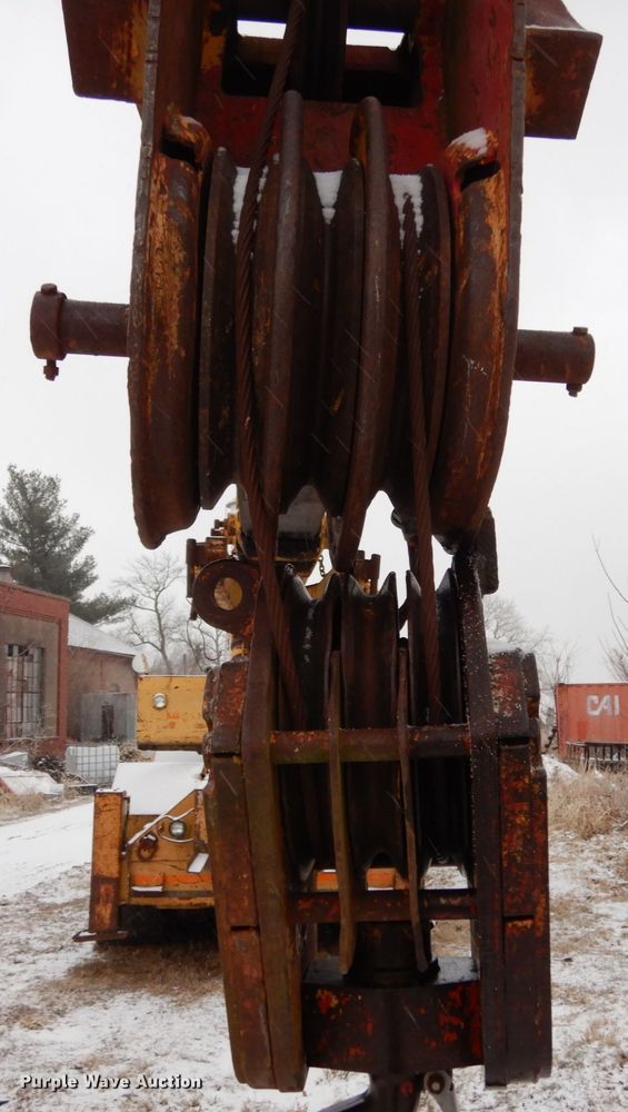 image for item JK9775 1973 Grove RT59/S  crane