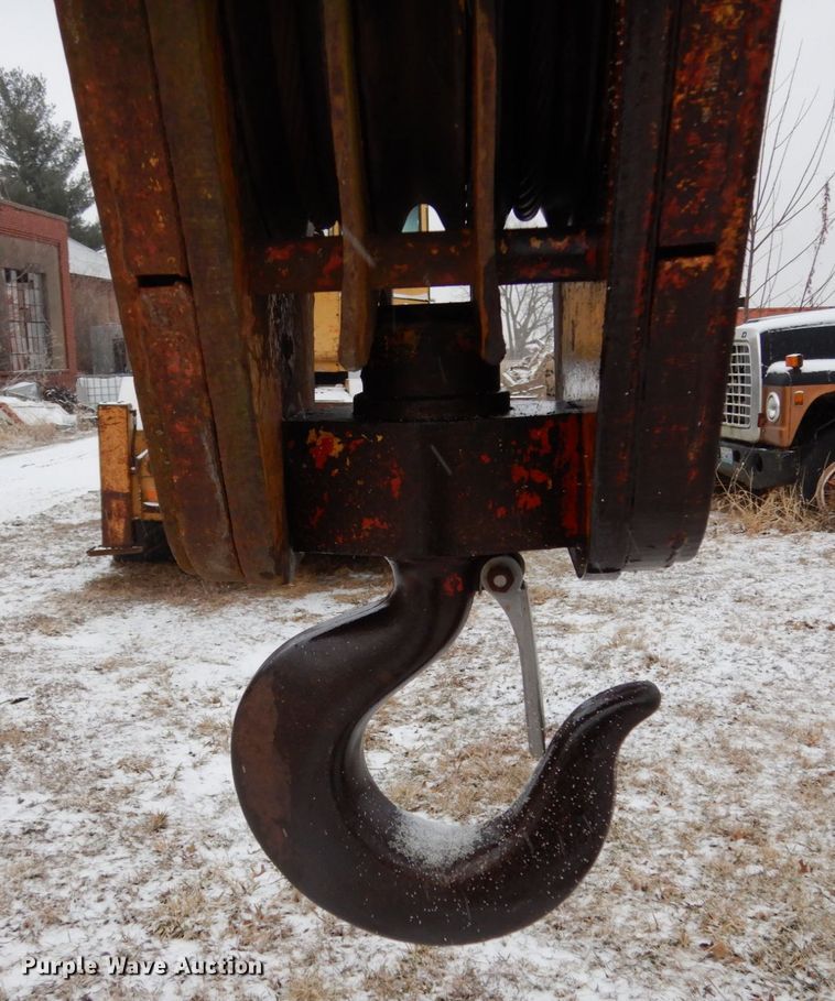 image for item JK9775 1973 Grove RT59/S  crane