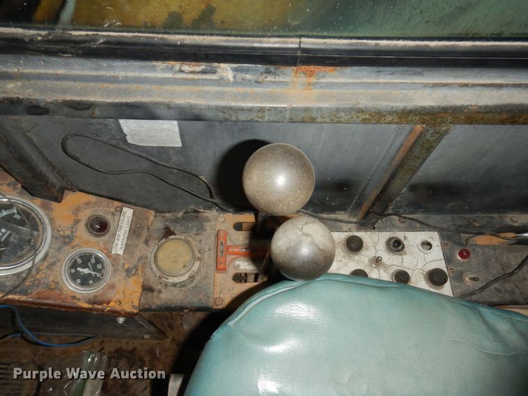 image for item JK9775 1973 Grove RT59/S  crane