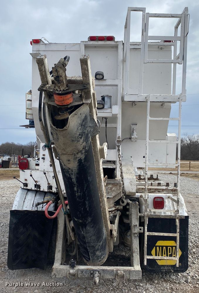 image for item JN9191 2009 Peterbilt 340  volumetric ready mix truck