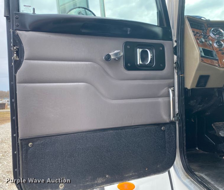 image for item JN9191 2009 Peterbilt 340  volumetric ready mix truck