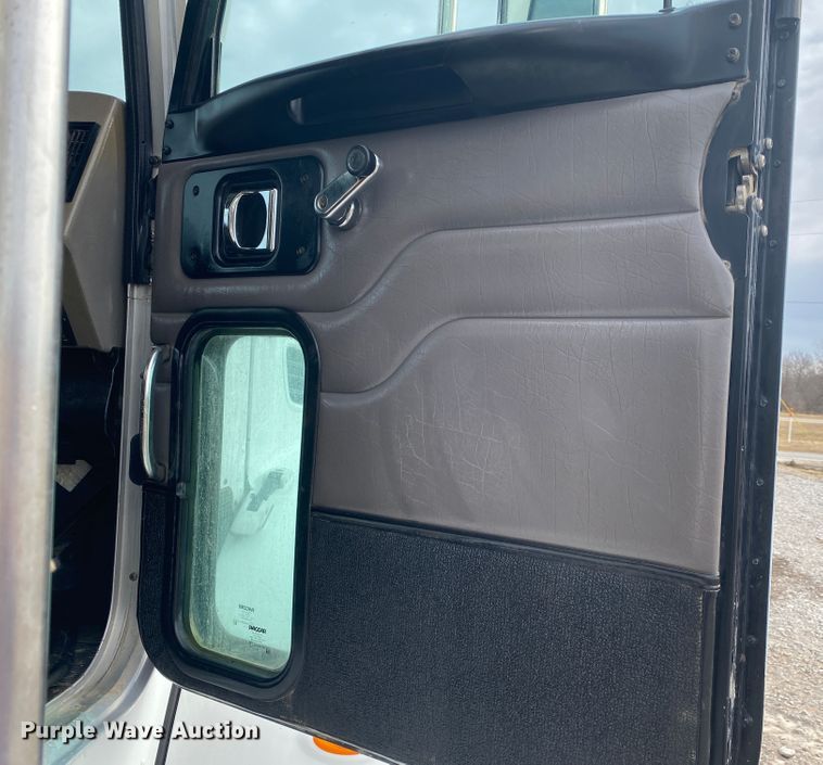 image for item JN9191 2009 Peterbilt 340  volumetric ready mix truck