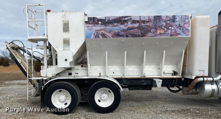 image for item JN9191 2009 Peterbilt 340  volumetric ready mix truck