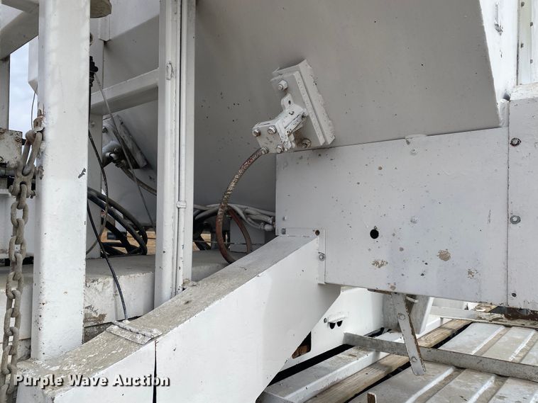 image for item JN9191 2009 Peterbilt 340  volumetric ready mix truck