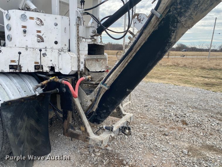 image for item JN9191 2009 Peterbilt 340  volumetric ready mix truck