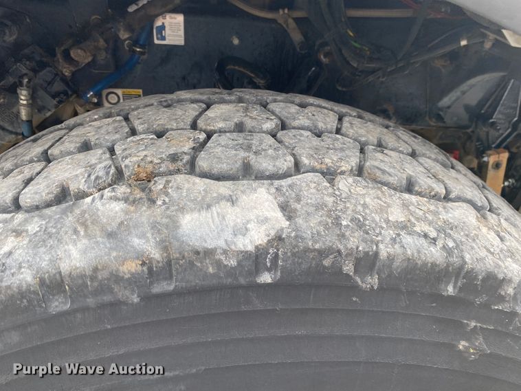 image for item JN9191 2009 Peterbilt 340  volumetric ready mix truck