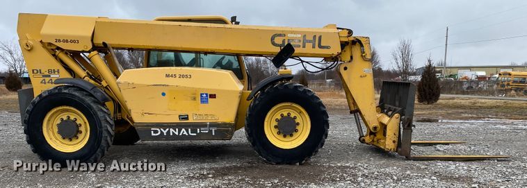image for item JN9199 1999 Gehl DL8H  telehandler