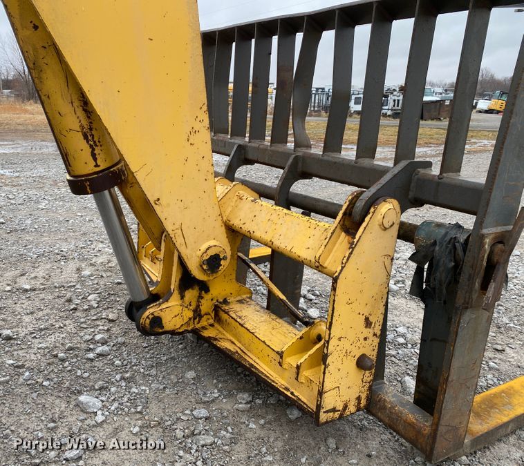 image for item JN9199 1999 Gehl DL8H  telehandler