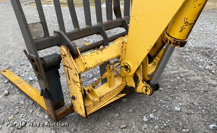 image for item JN9199 1999 Gehl DL8H  telehandler