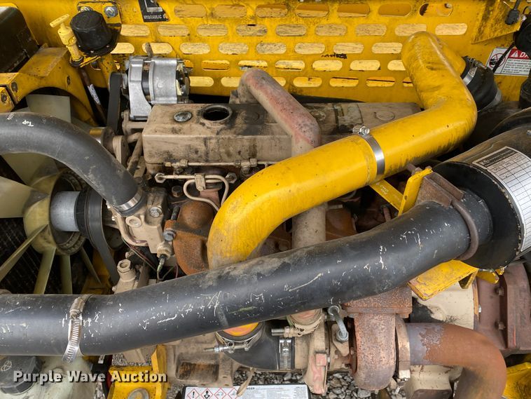 image for item JN9199 1999 Gehl DL8H  telehandler