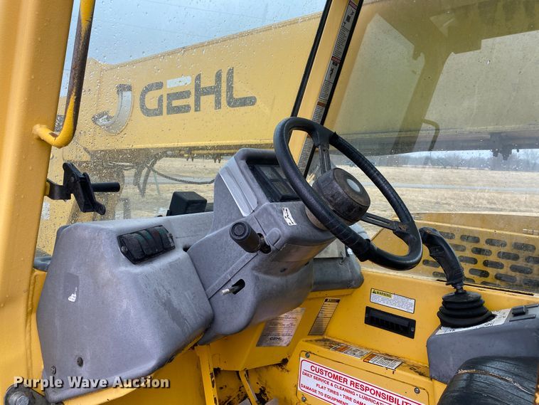 image for item JN9199 1999 Gehl DL8H  telehandler