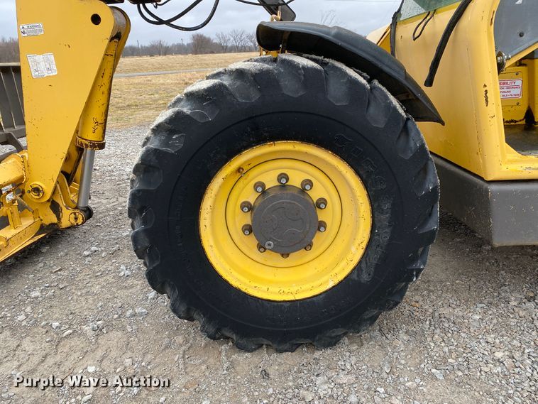 image for item JN9199 1999 Gehl DL8H  telehandler