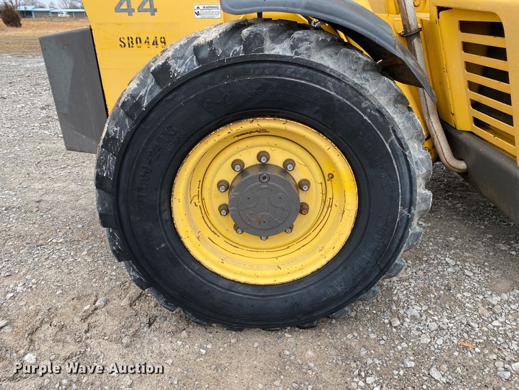 image for item JN9199 1999 Gehl DL8H  telehandler