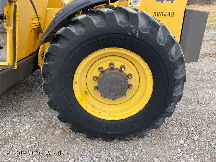 image for item JN9199 1999 Gehl DL8H  telehandler