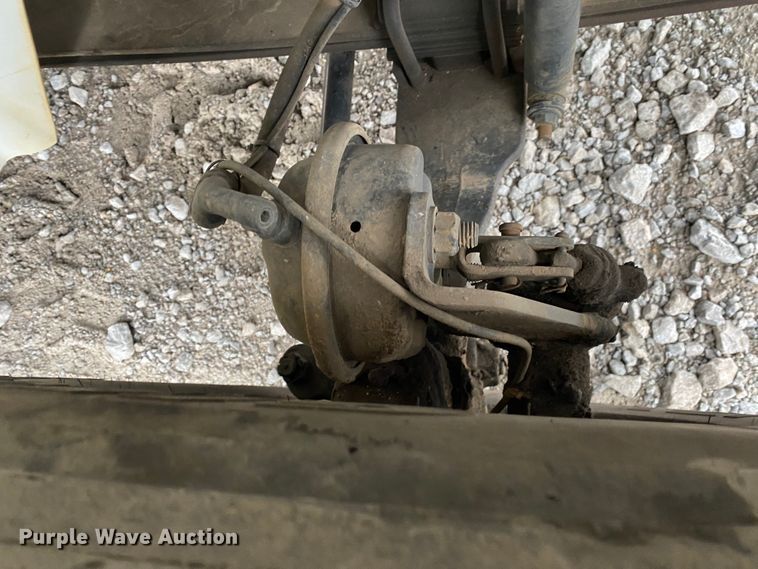 image for item JN9200 2005 International 4300  utility / service truck