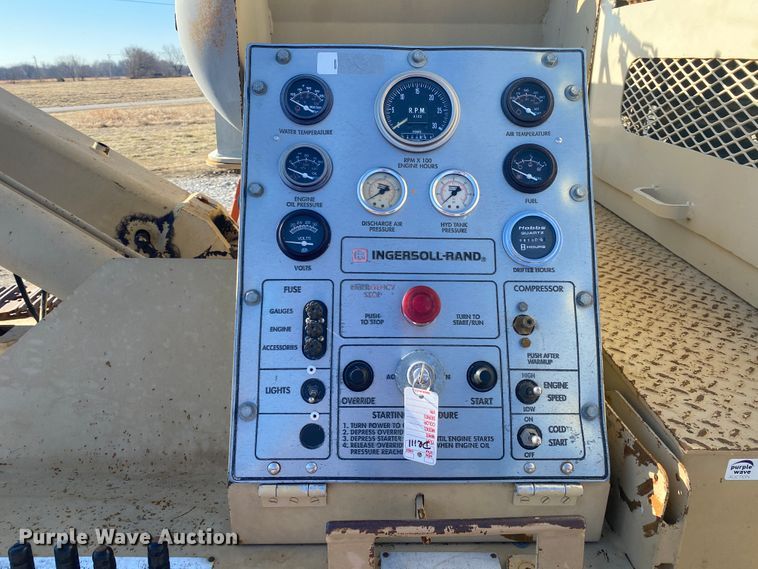 image for item JN9208 Ingersoll Rand ECM-370  vertical drill