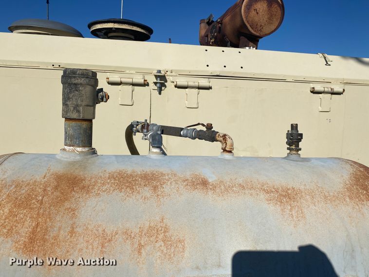 image for item JN9208 Ingersoll Rand ECM-370  vertical drill