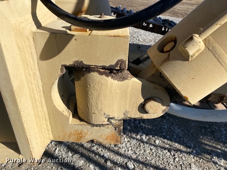 image for item JN9208 Ingersoll Rand ECM-370  vertical drill