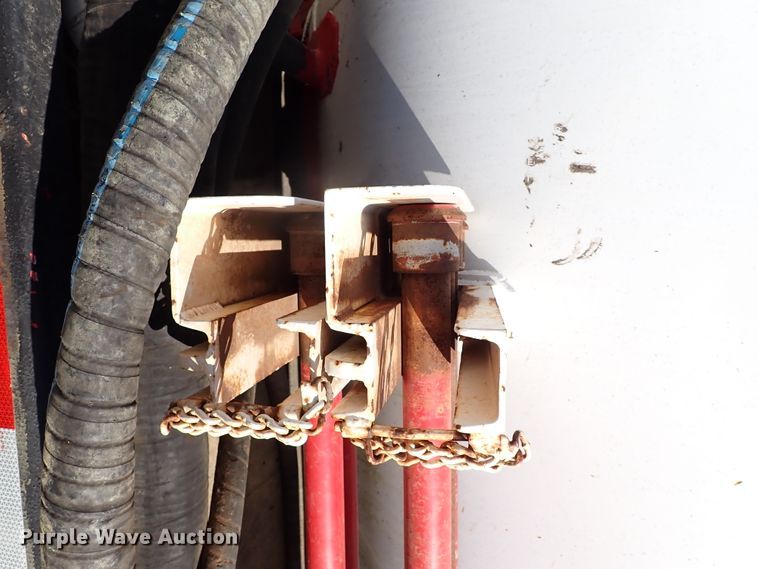 image for item JO9702 2003 Mack CV713  vacuum truck