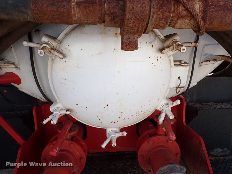 image for item JO9702 2003 Mack CV713  vacuum truck