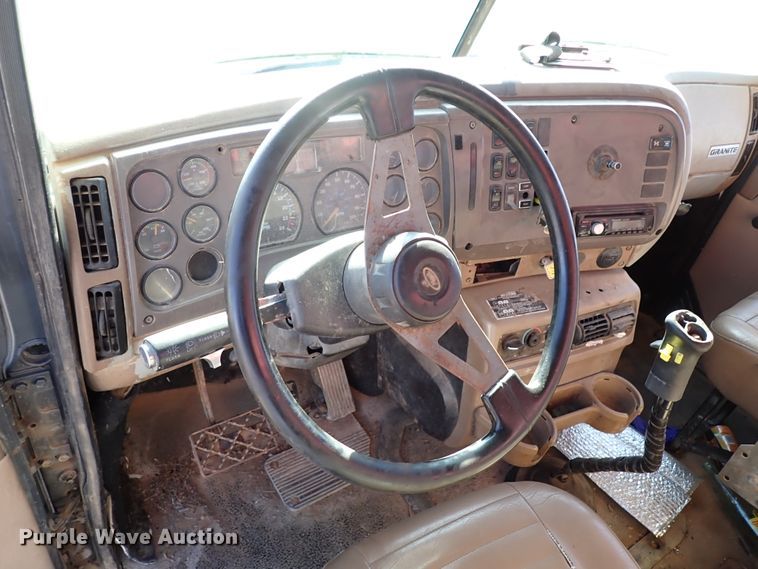 image for item JO9702 2003 Mack CV713  vacuum truck