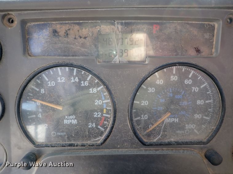 image for item JO9702 2003 Mack CV713  vacuum truck