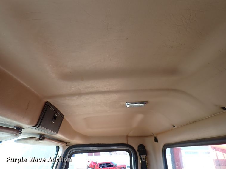 image for item JO9702 2003 Mack CV713  vacuum truck