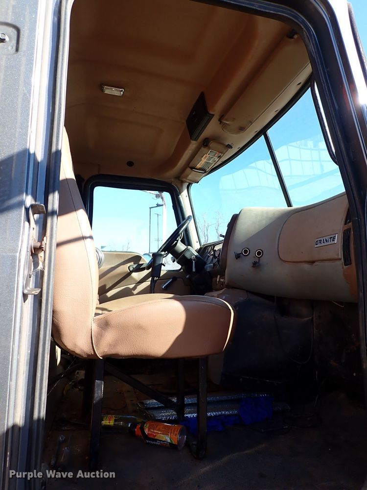 image for item JO9702 2003 Mack CV713  vacuum truck