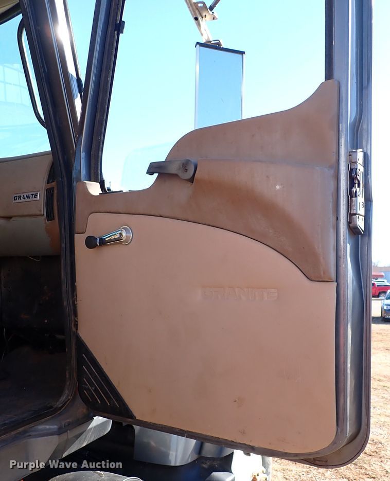 image for item JO9702 2003 Mack CV713  vacuum truck