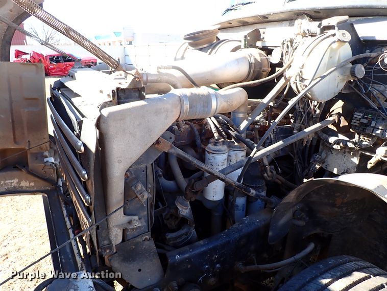 image for item JO9702 2003 Mack CV713  vacuum truck