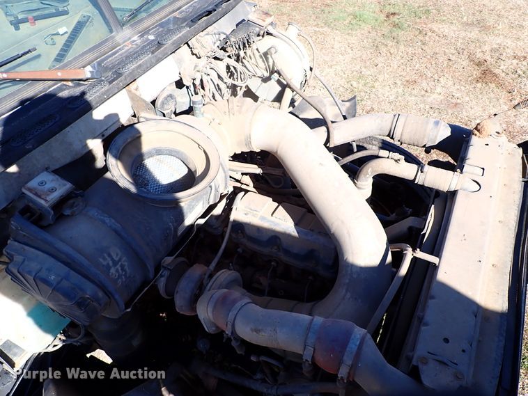 image for item JO9702 2003 Mack CV713  vacuum truck