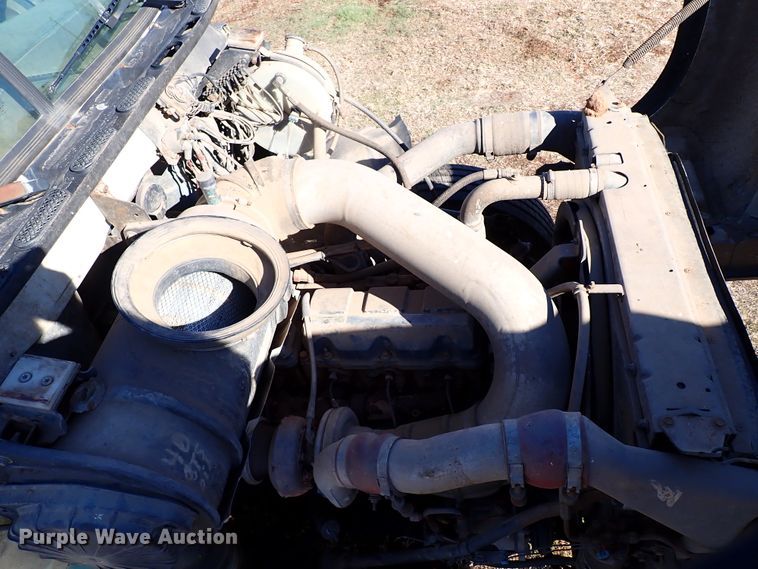 image for item JO9702 2003 Mack CV713  vacuum truck