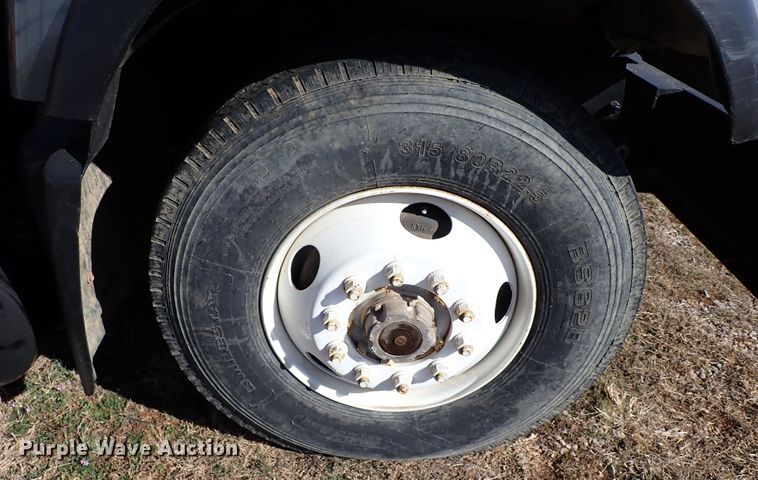 image for item JO9702 2003 Mack CV713  vacuum truck