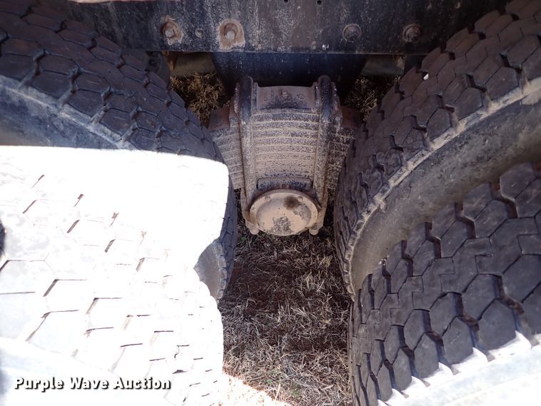 image for item JO9702 2003 Mack CV713  vacuum truck