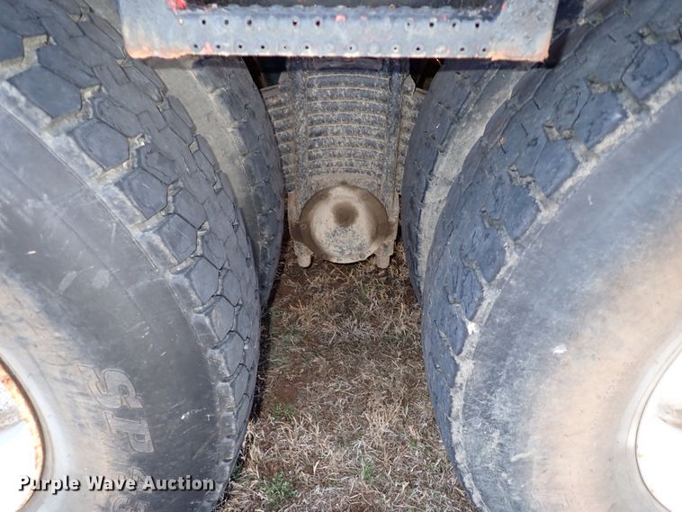 image for item JO9702 2003 Mack CV713  vacuum truck