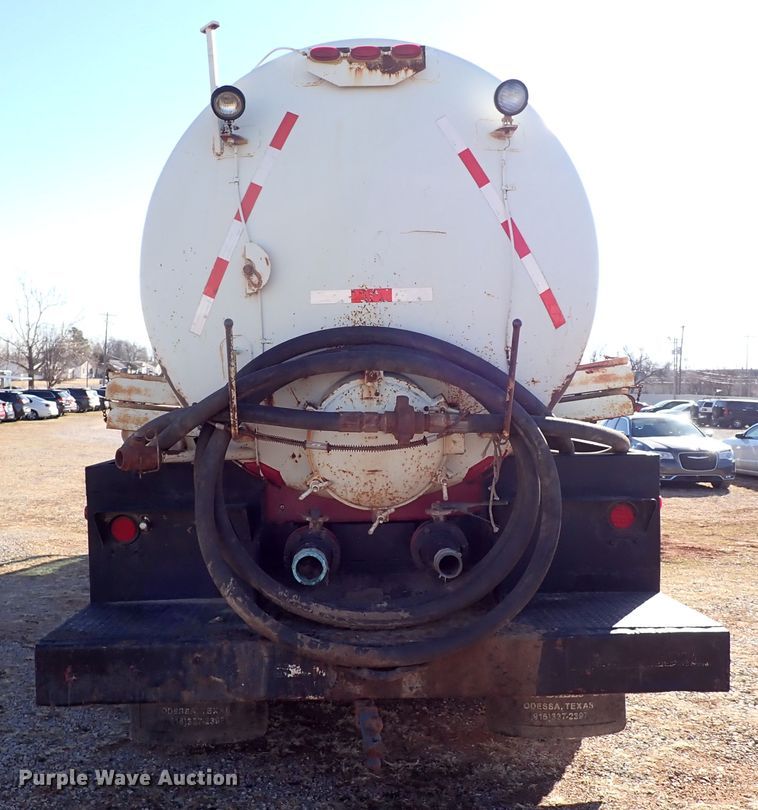 image for item JO9703 2003 Mack CV713  vacuum truck