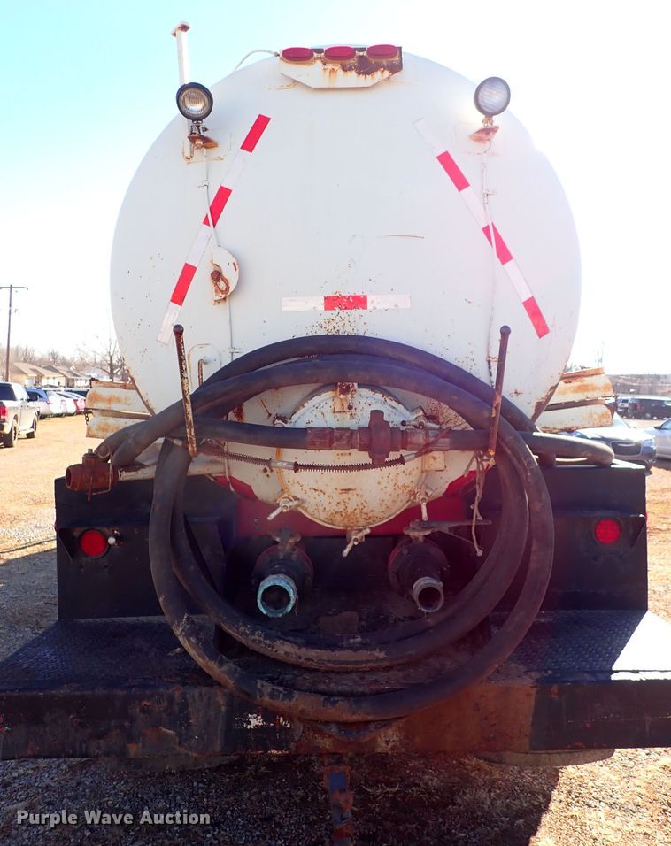 image for item JO9703 2003 Mack CV713  vacuum truck