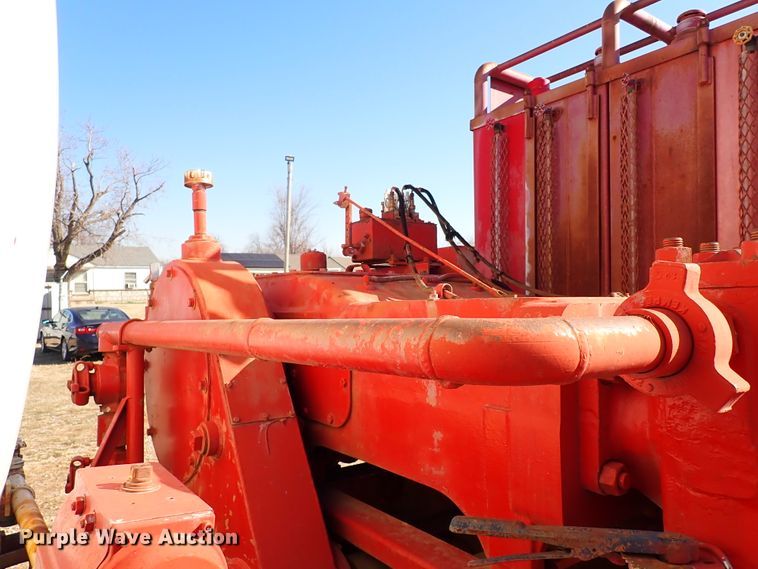 image for item JO9703 2003 Mack CV713  vacuum truck