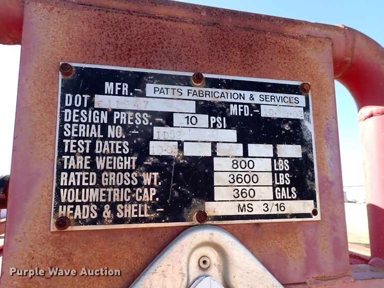 image for item JO9703 2003 Mack CV713  vacuum truck