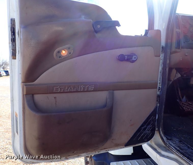 image for item JO9703 2003 Mack CV713  vacuum truck