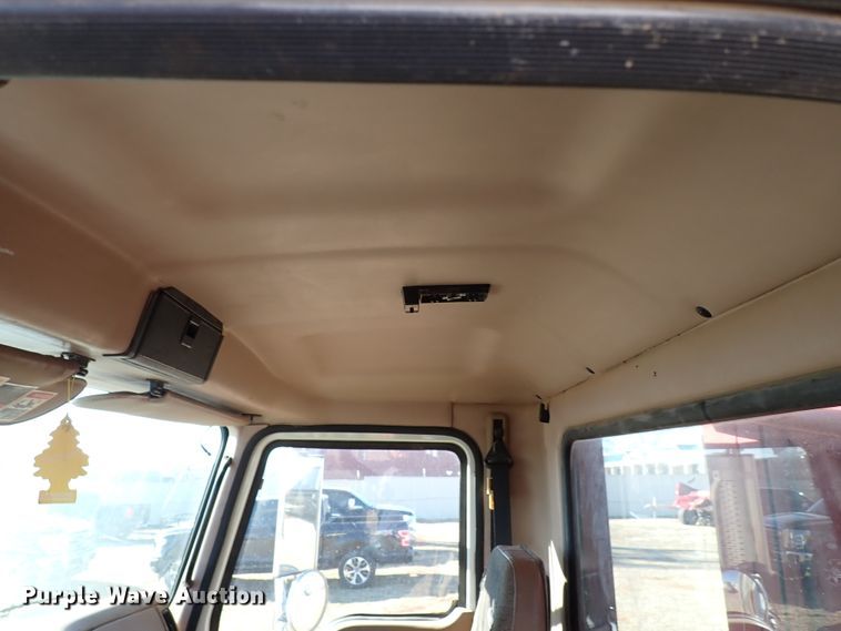 image for item JO9703 2003 Mack CV713  vacuum truck