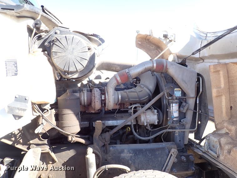 image for item JO9703 2003 Mack CV713  vacuum truck