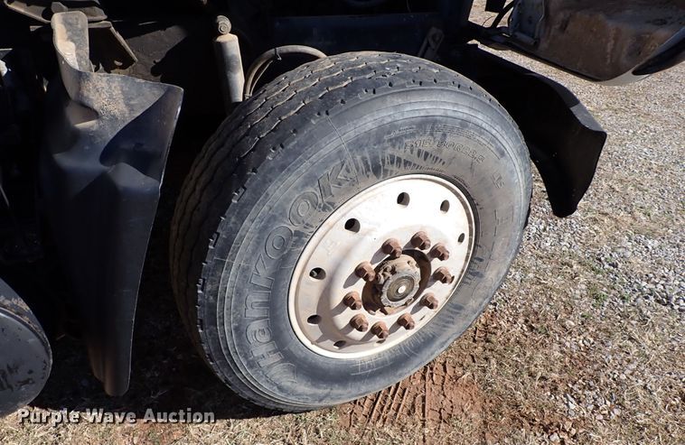 image for item JO9703 2003 Mack CV713  vacuum truck