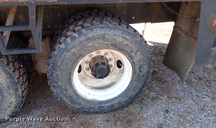 image for item JO9703 2003 Mack CV713  vacuum truck