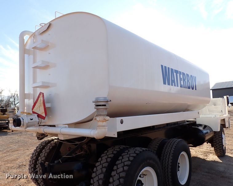 image for item JO9704 Gradall  water wagon