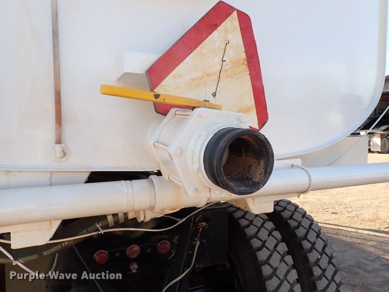 image for item JO9704 Gradall  water wagon