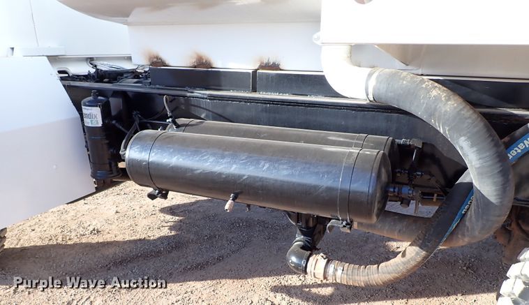 image for item JO9704 Gradall  water wagon