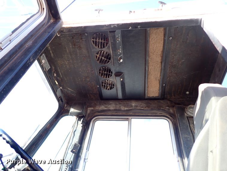 image for item JO9704 Gradall  water wagon