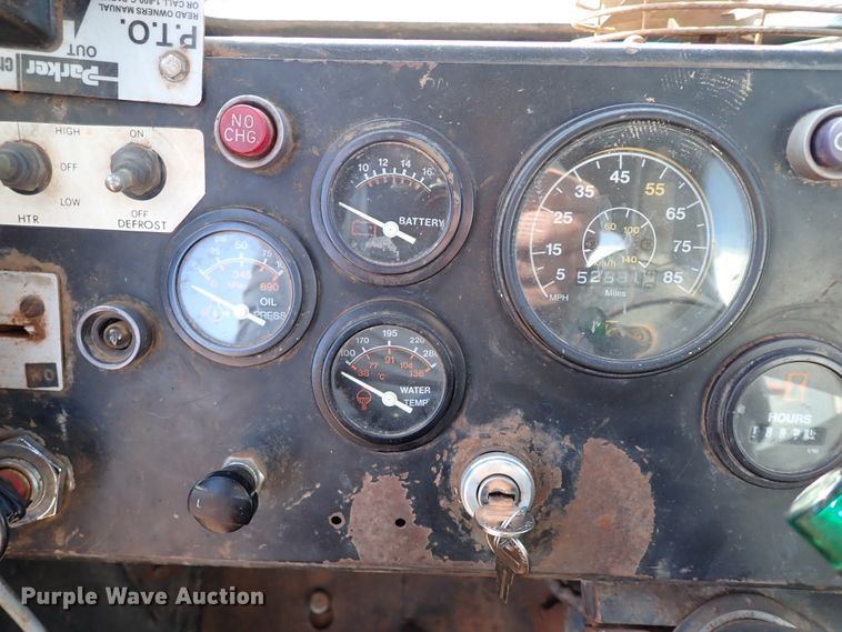 image for item JO9704 Gradall  water wagon